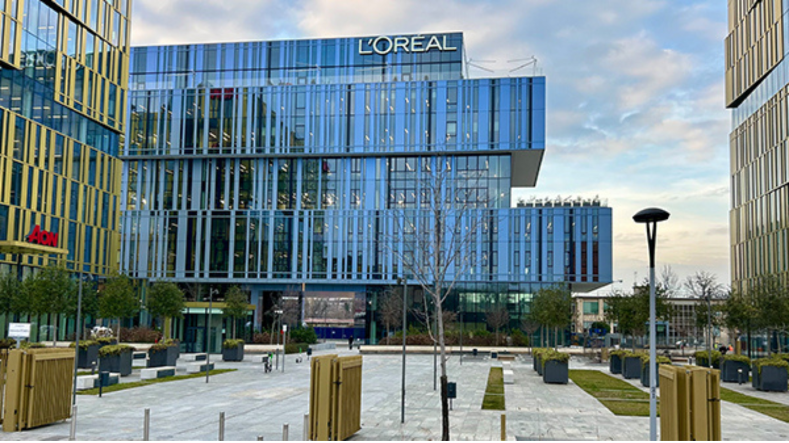 in foto la sede dell'azienda L'oreal, colei che si espande nel mercato cosmetico india
