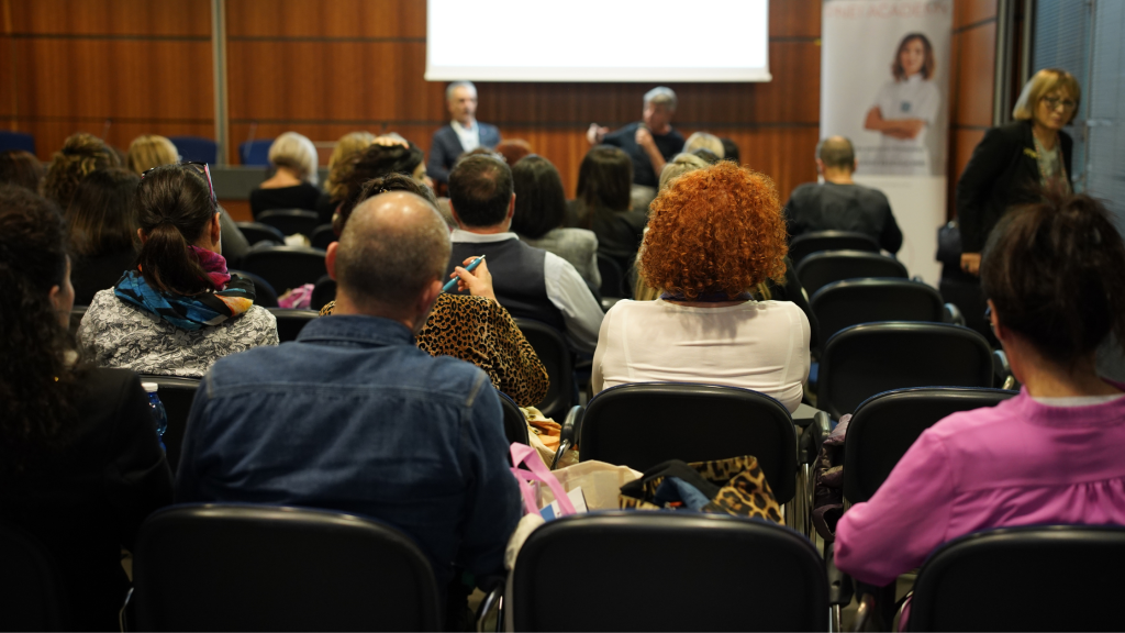 in foto, una parte di pubblico presente a uno degli eventi di ibl 2025