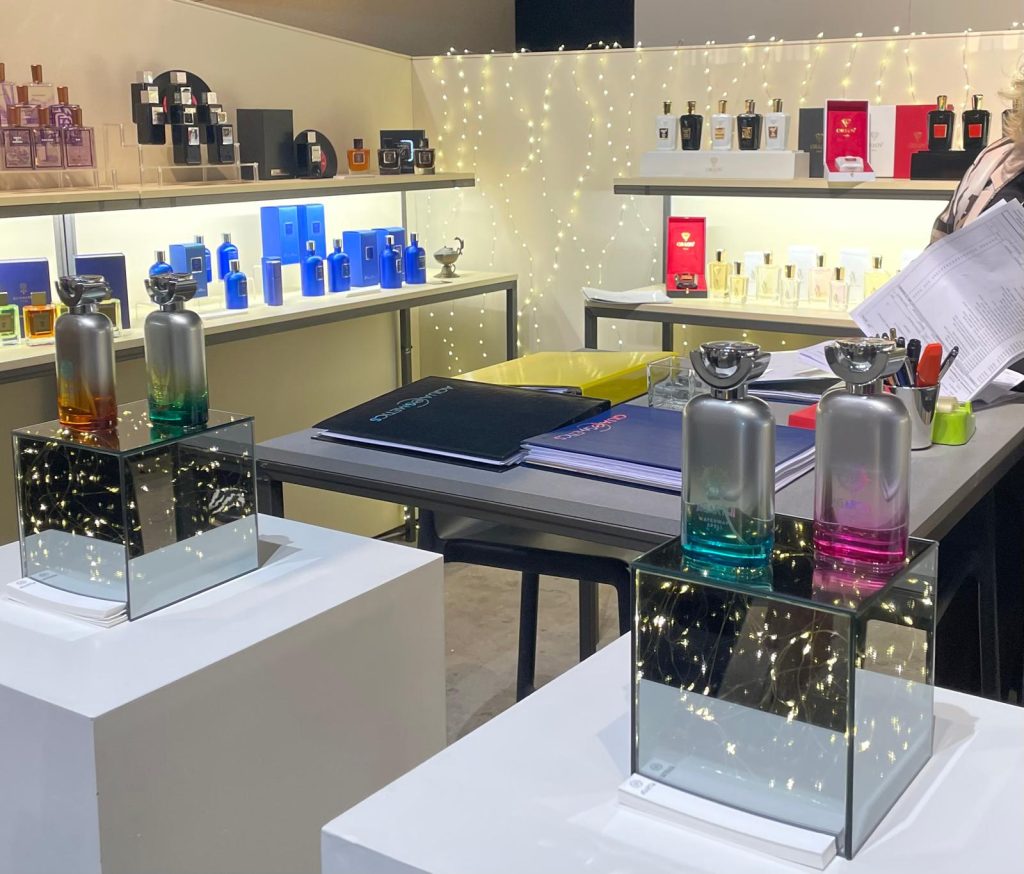 in foto la linea Agharti al pitti fragranze