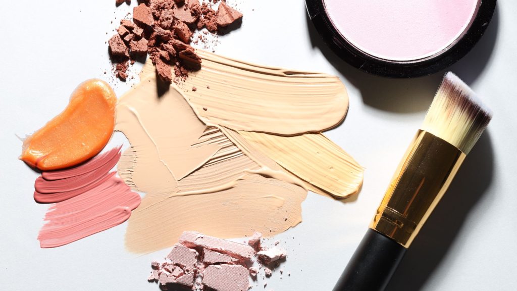 in foto dei cosmetici: rappresentano il nuovo regolamento cosmetici 2026