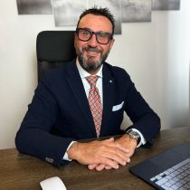in foto sergio Zorza, autore degli articoli su les nouvelles esthétiques Italia