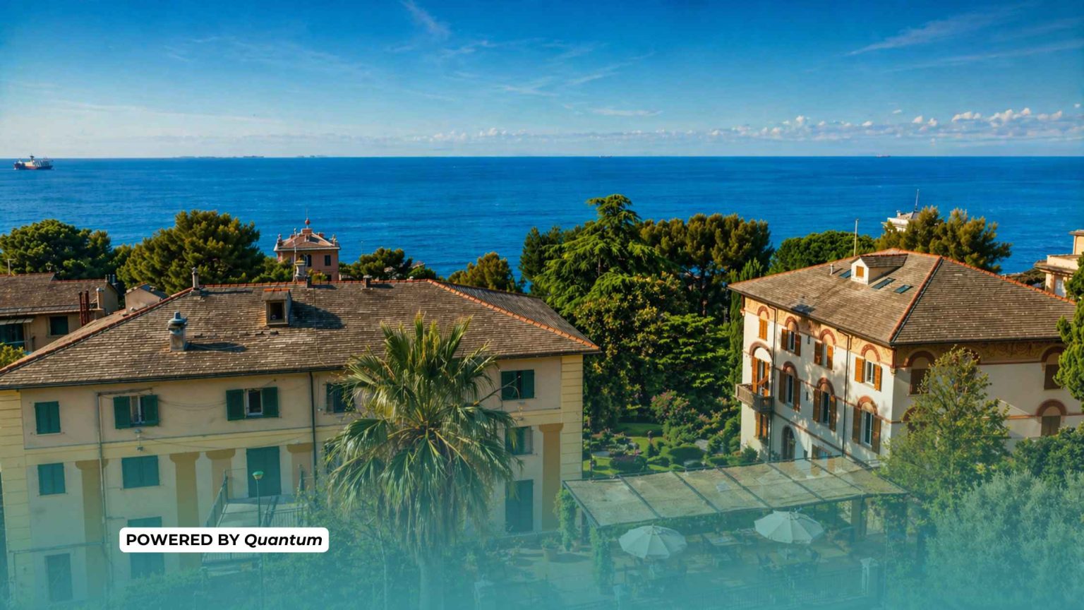 Struttura immersa nel verde con vista sul mare, sede di percorsi dedicati alla longevity e al benessere integrato, dove salute, prevenzione e qualità della vita si incontrano in un ambiente esclusivo.