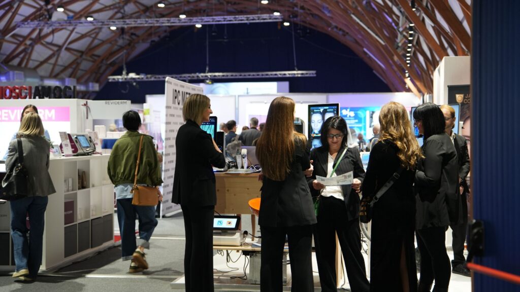 in foto un ambiente del 42° congresso di scienze estetiche & spa